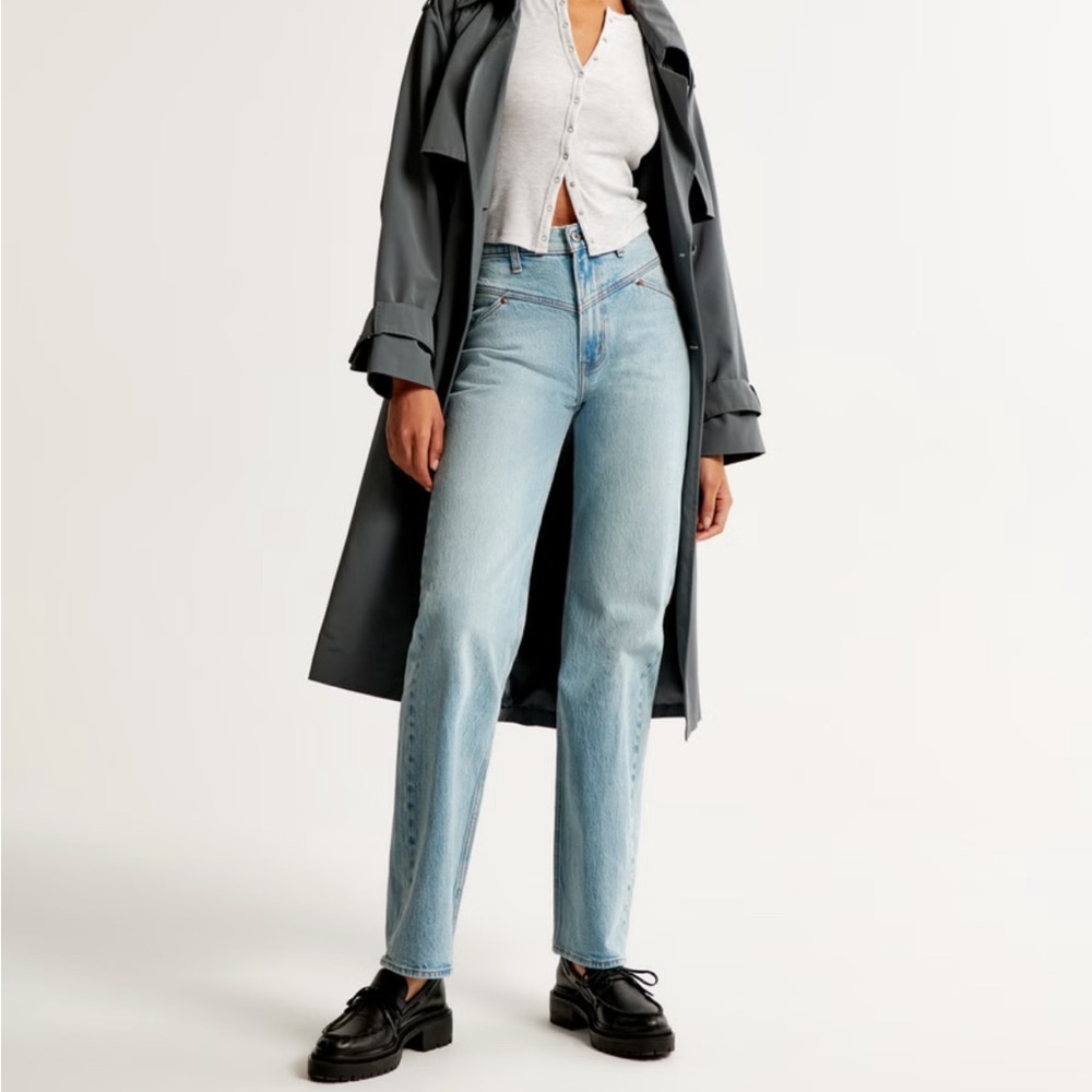 Abercrombie High Rise 90’s Relaxed Jean